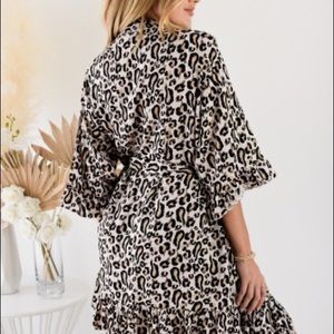 Leopard print bridesmaids robes